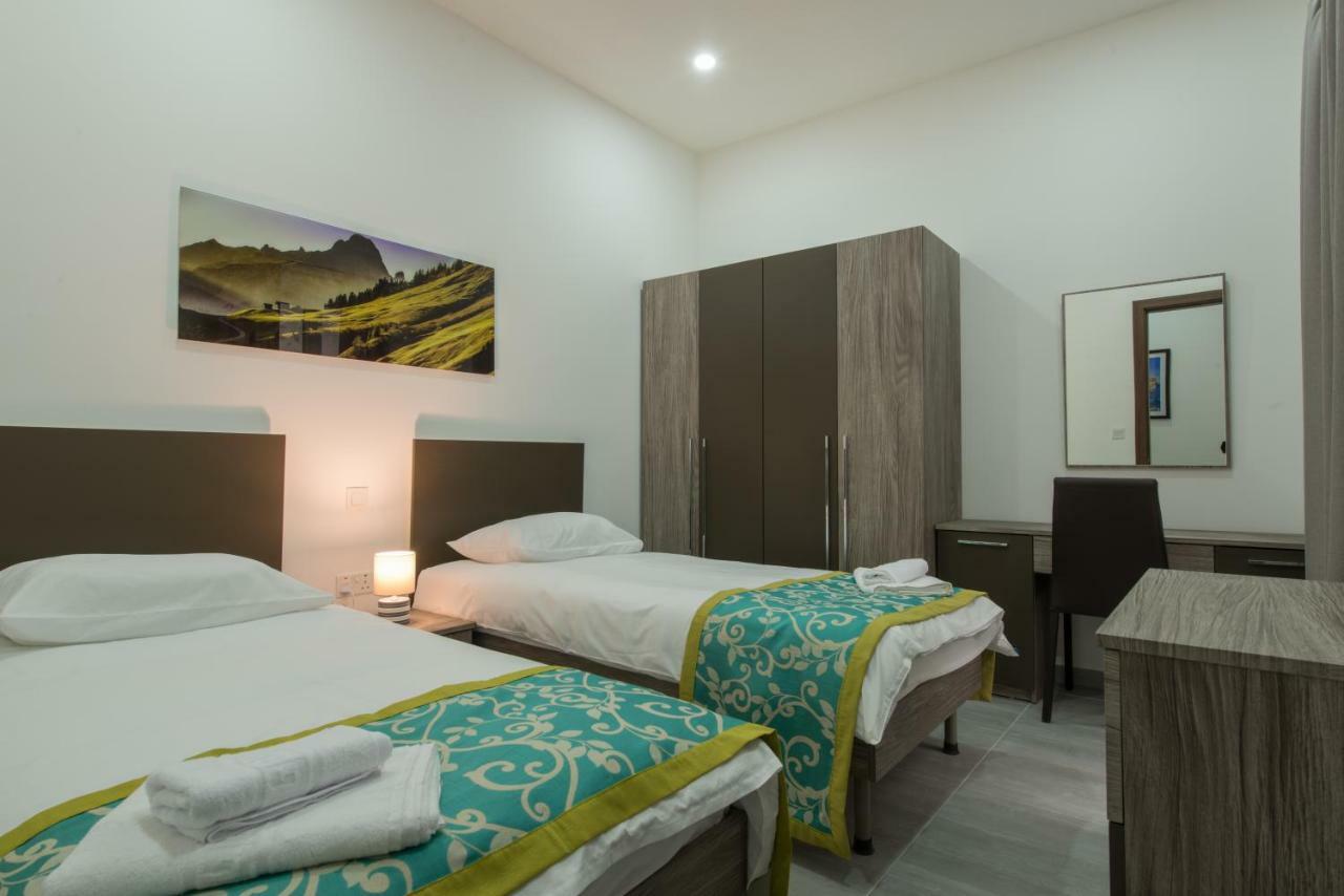 Hacienda Apartments Sliema Ngoại thất bức ảnh