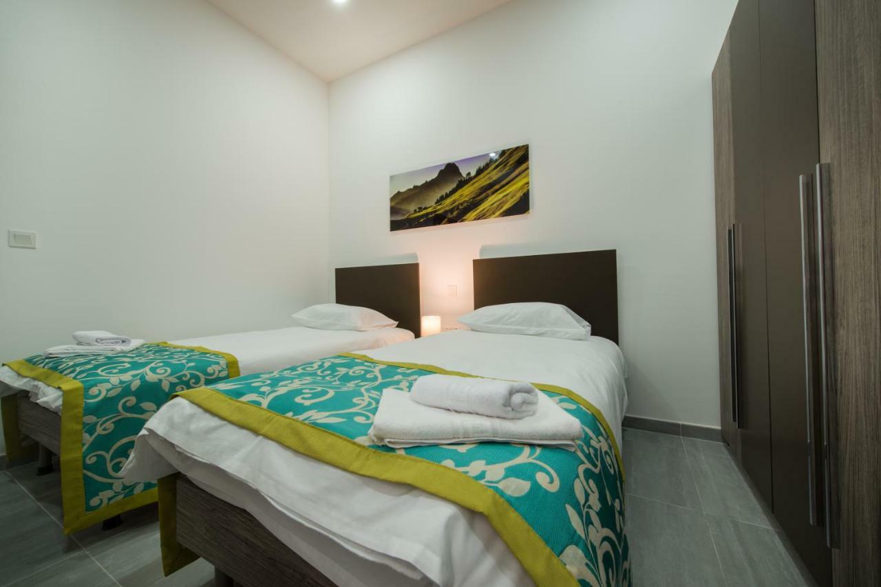 Hacienda Apartments Sliema Ngoại thất bức ảnh